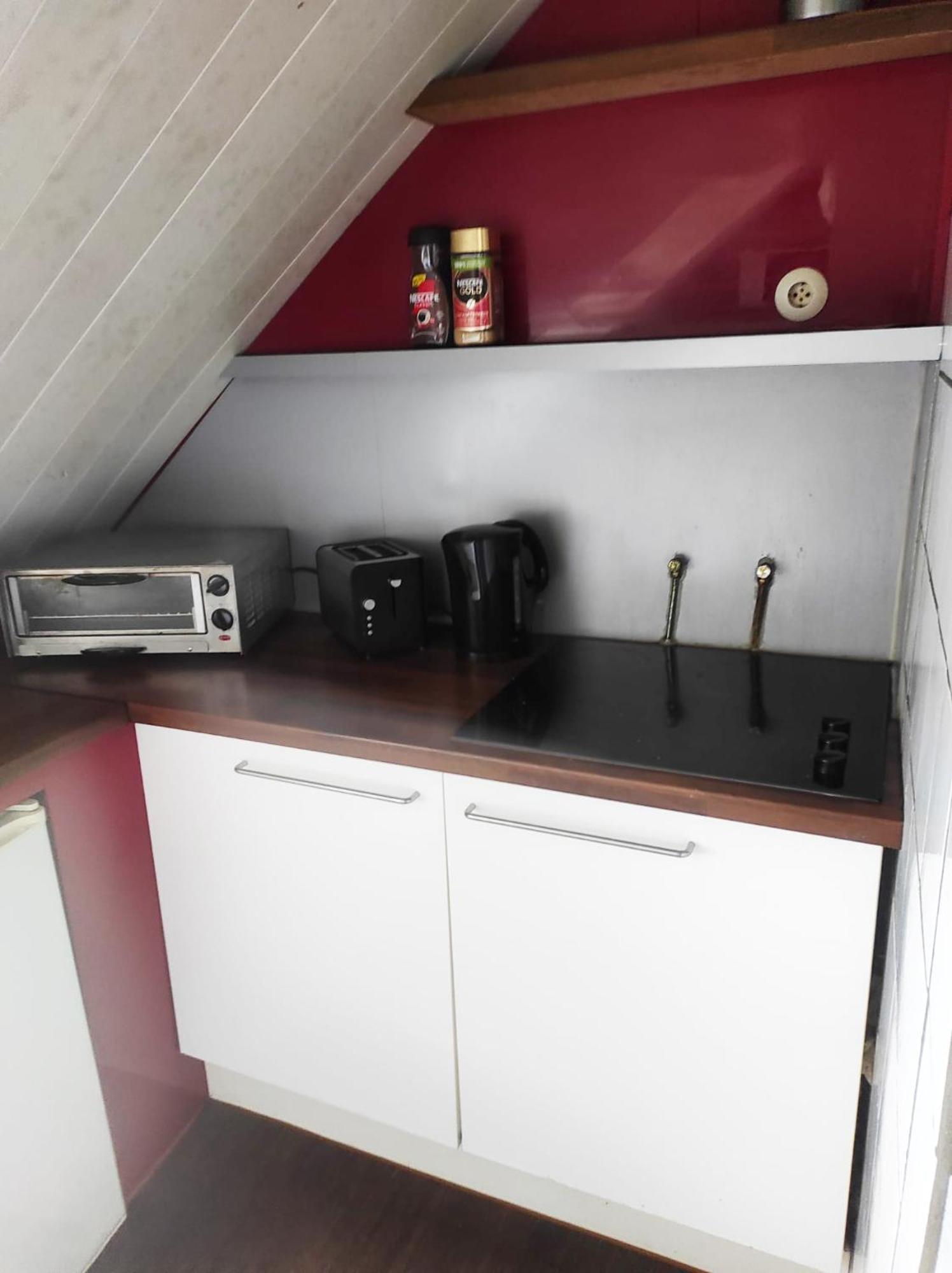 Moderne Studio Apartments Und 120Qm Wohnungen In Oberhausen, Ideal Fuer Geschaeftsreisende Und Monteure Oberhausen  Bagian luar foto