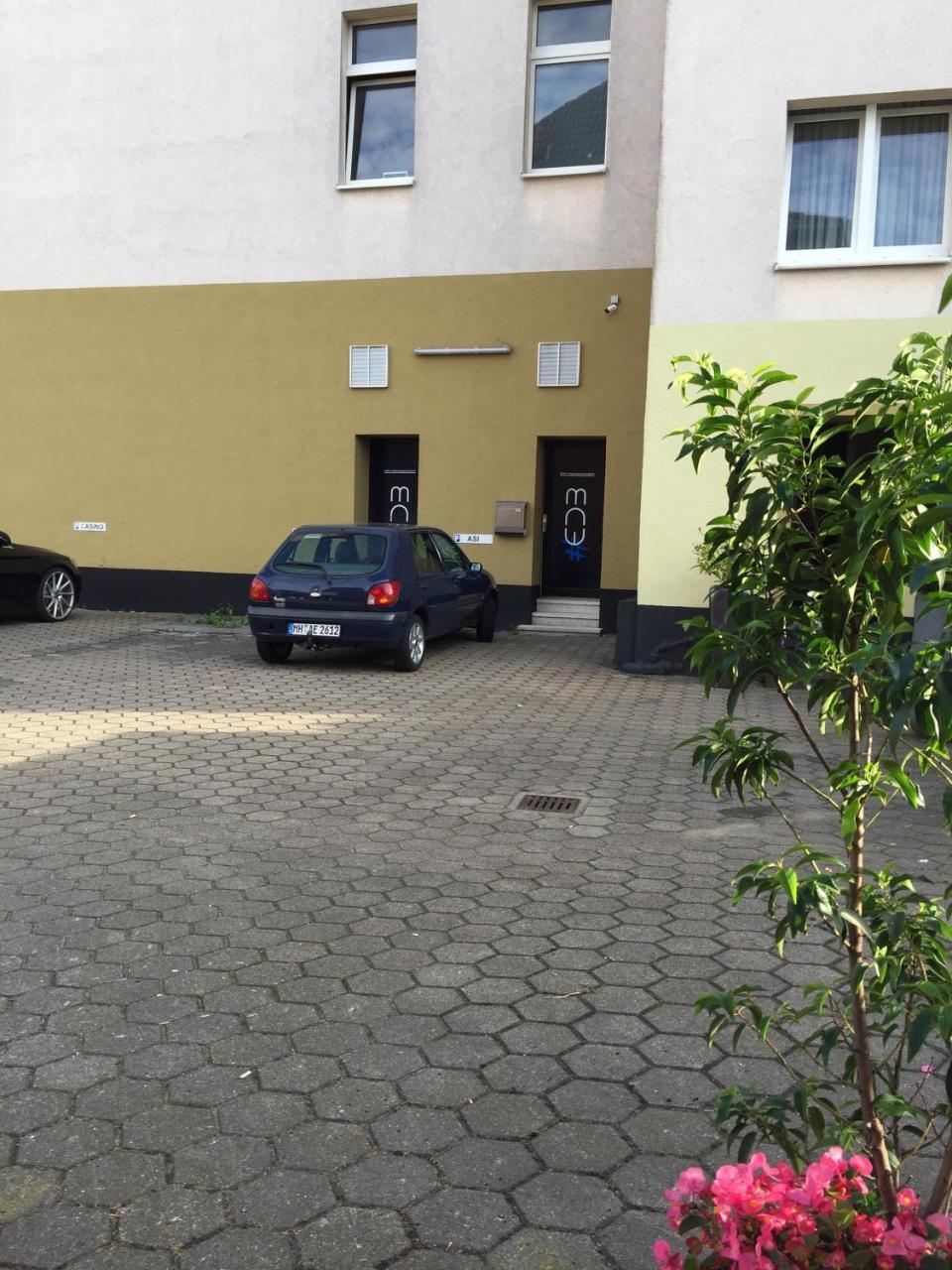 Moderne Studio Apartments Und 120Qm Wohnungen In Oberhausen, Ideal Fuer Geschaeftsreisende Und Monteure Oberhausen  Bagian luar foto