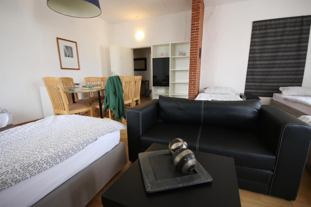 Moderne Studio Apartments Und 120Qm Wohnungen In Oberhausen, Ideal Fuer Geschaeftsreisende Und Monteure Oberhausen  Bagian luar foto