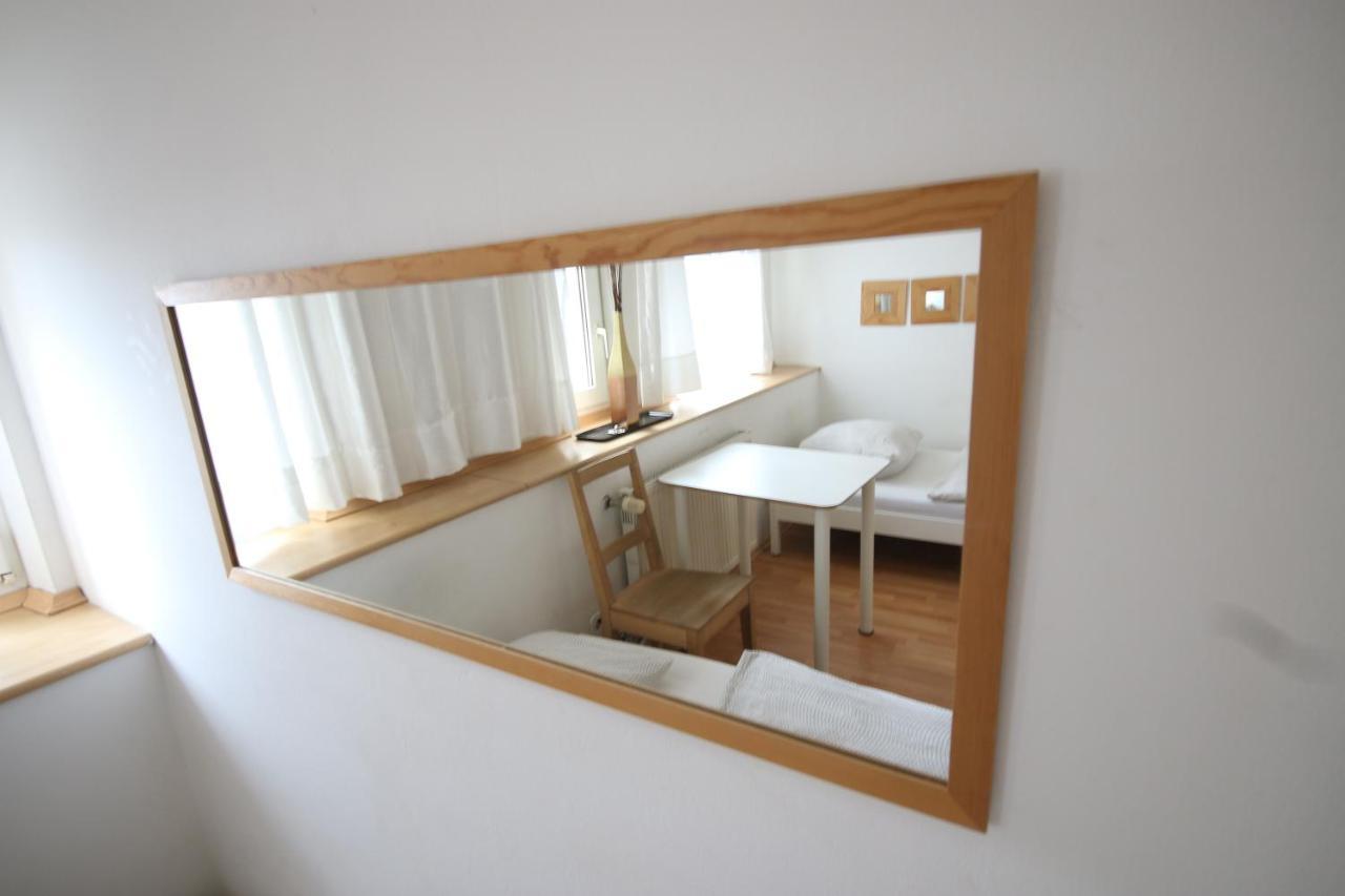 Moderne Studio Apartments Und 120Qm Wohnungen In Oberhausen, Ideal Fuer Geschaeftsreisende Und Monteure Oberhausen  Bagian luar foto