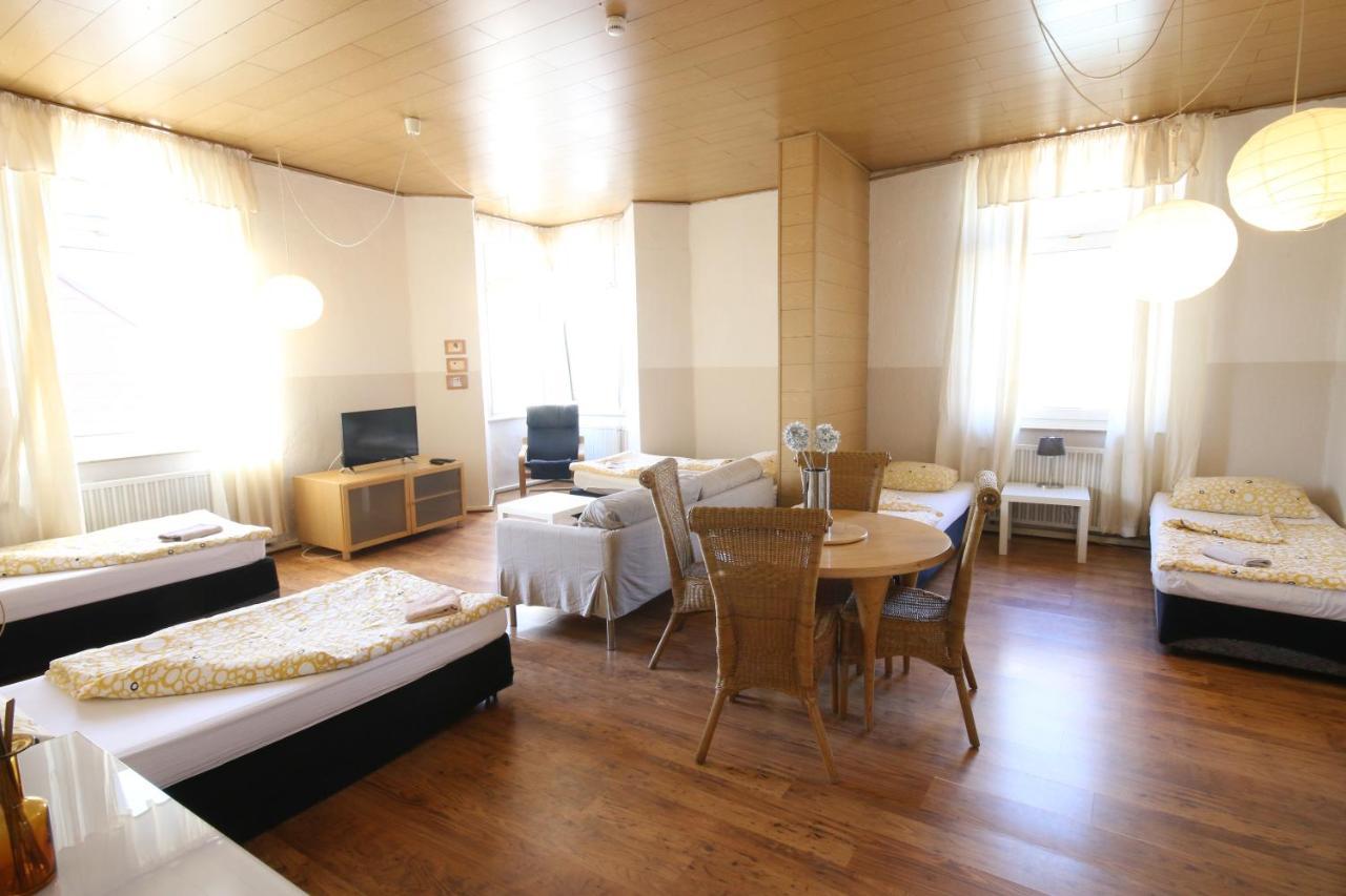 Moderne Studio Apartments Und 120Qm Wohnungen In Oberhausen, Ideal Fuer Geschaeftsreisende Und Monteure Oberhausen  Bagian luar foto