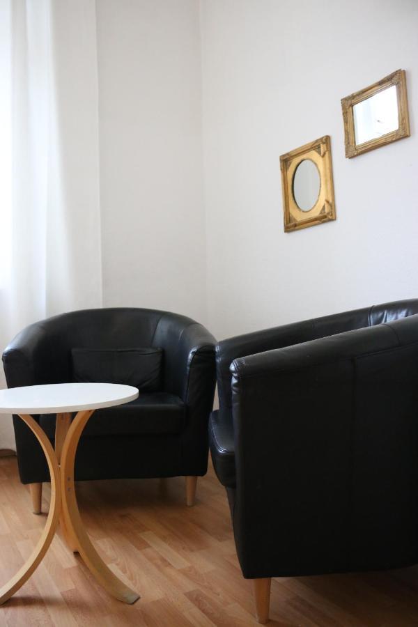 Moderne Studio Apartments Und 120Qm Wohnungen In Oberhausen, Ideal Fuer Geschaeftsreisende Und Monteure Oberhausen  Bagian luar foto